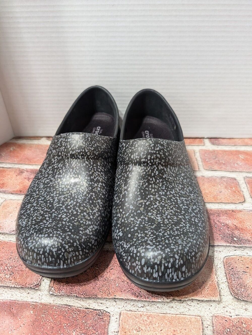 CROCS Neria Pro II Dual Comfort Slip On Nursing Clogs BLACK Women’s Size 11
